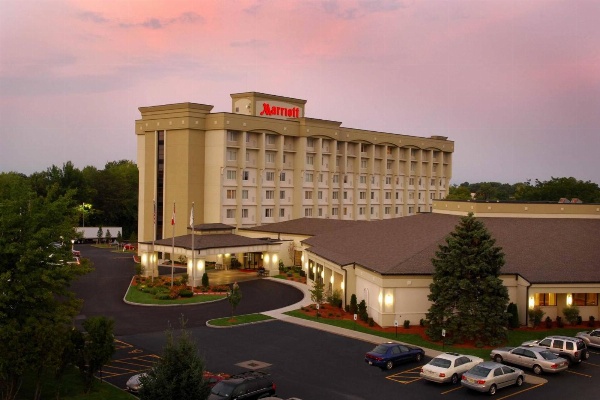 Rochester Airport Marriott image 1