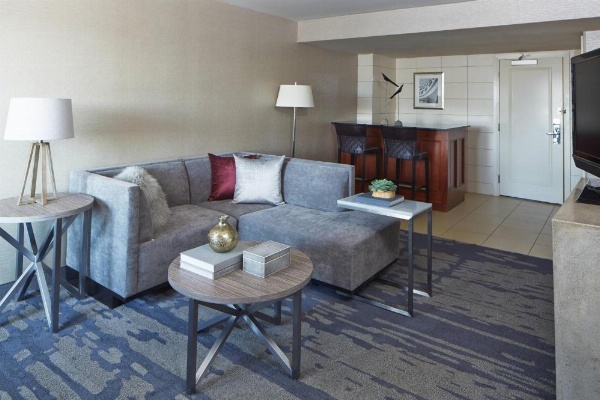 Rochester Airport Marriott image 16